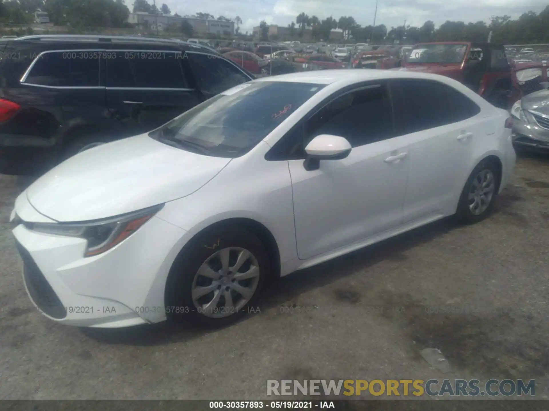 2 Photograph of a damaged car 5YFEPRAE9LP073491 TOYOTA COROLLA 2020