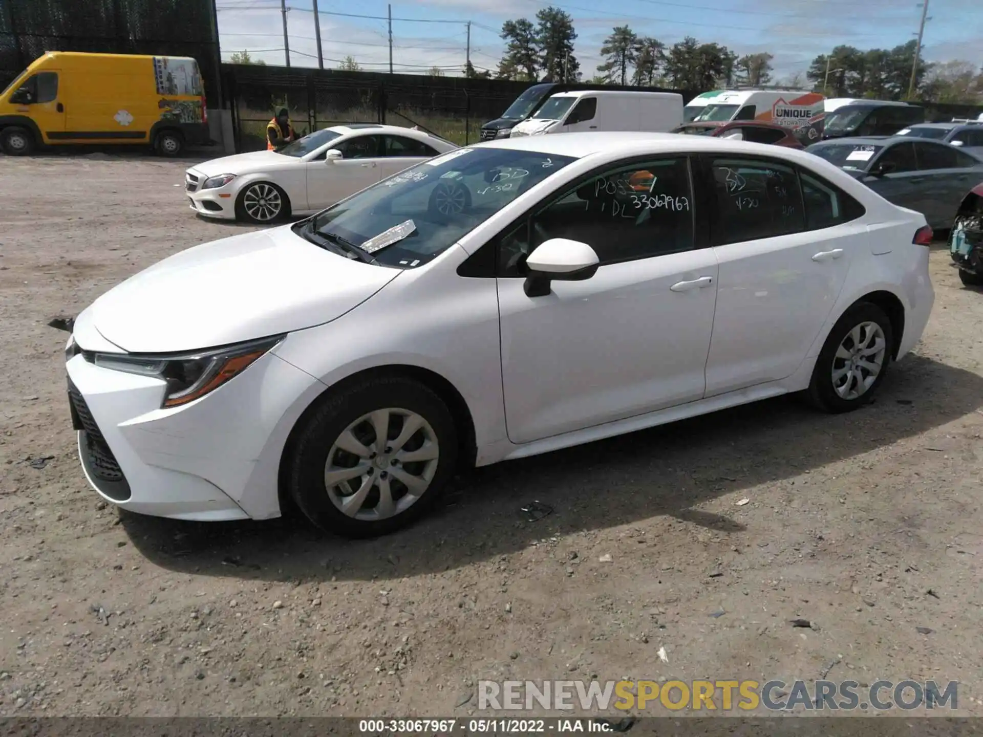 2 Photograph of a damaged car 5YFEPRAE9LP073619 TOYOTA COROLLA 2020