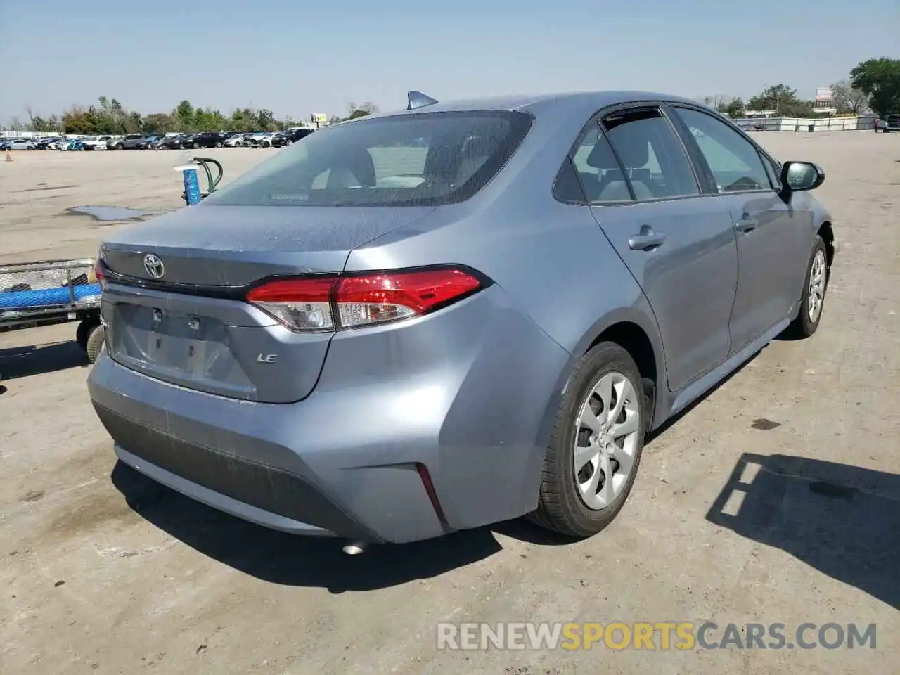 4 Photograph of a damaged car 5YFEPRAE9LP073927 TOYOTA COROLLA 2020