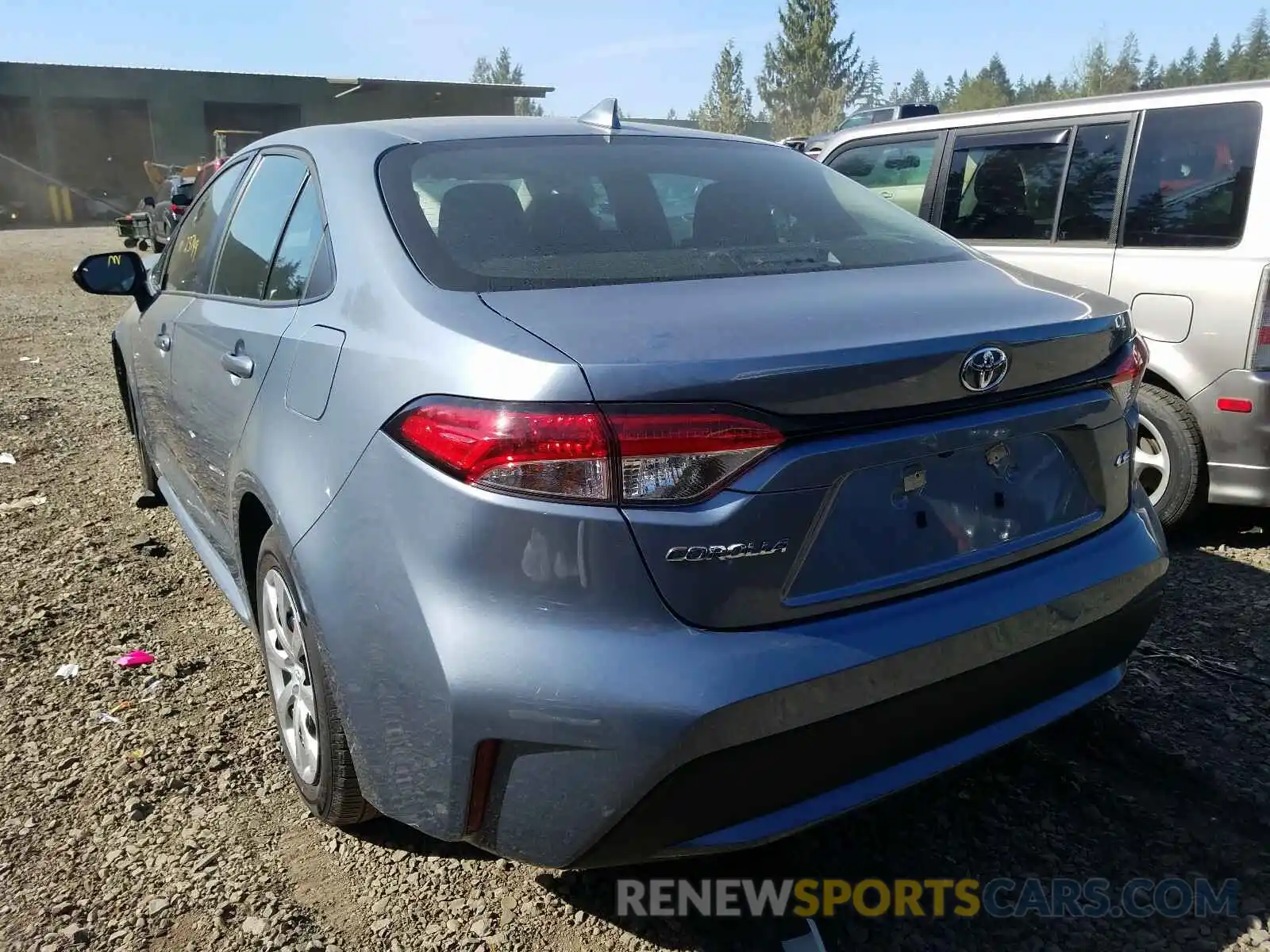 3 Photograph of a damaged car 5YFEPRAE9LP076083 TOYOTA COROLLA 2020