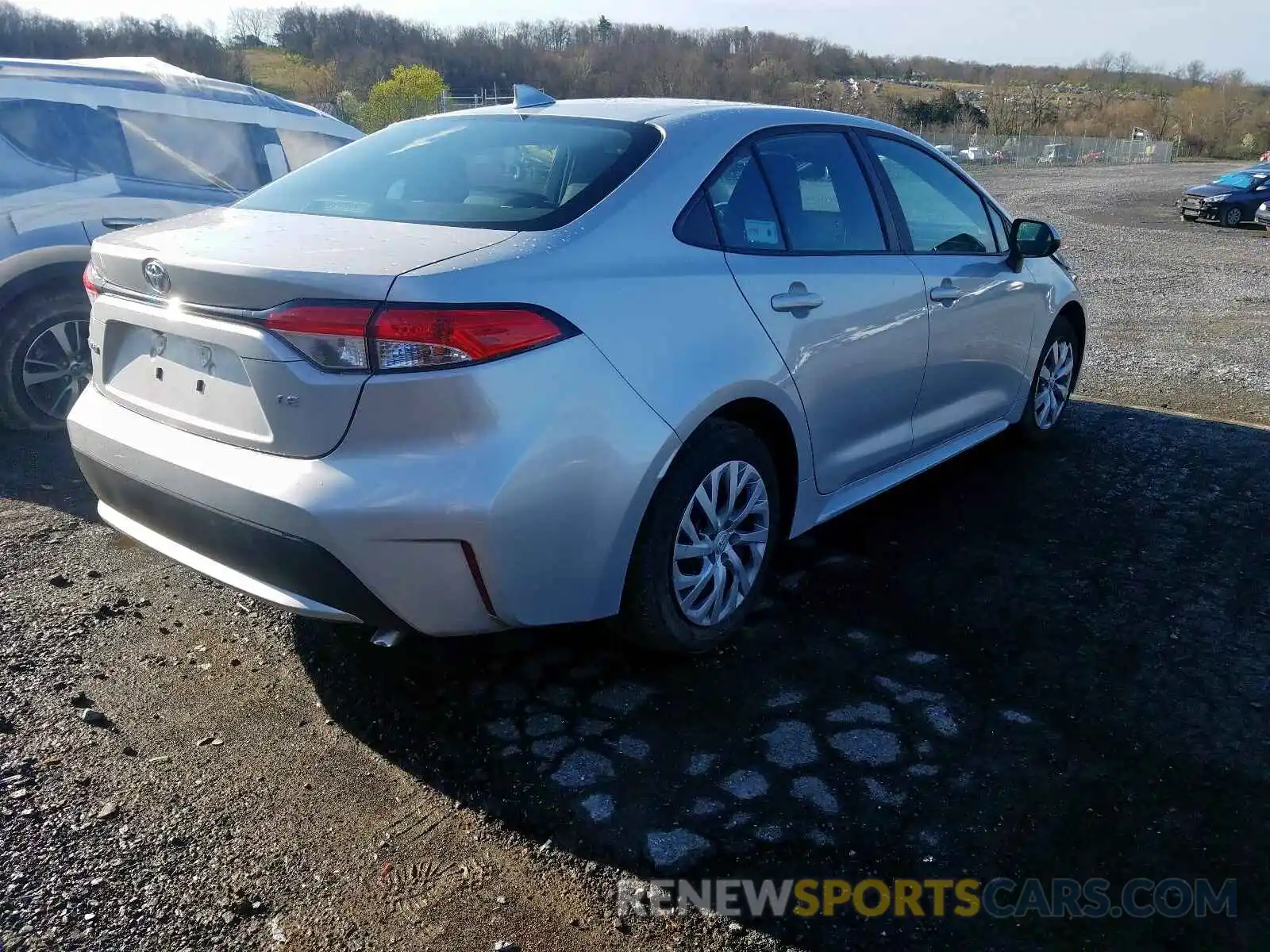 4 Photograph of a damaged car 5YFEPRAE9LP076603 TOYOTA COROLLA 2020