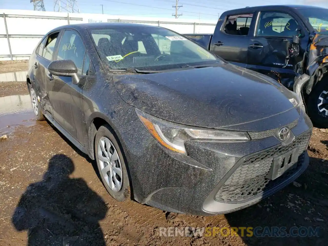 1 Photograph of a damaged car 5YFEPRAE9LP077010 TOYOTA COROLLA 2020