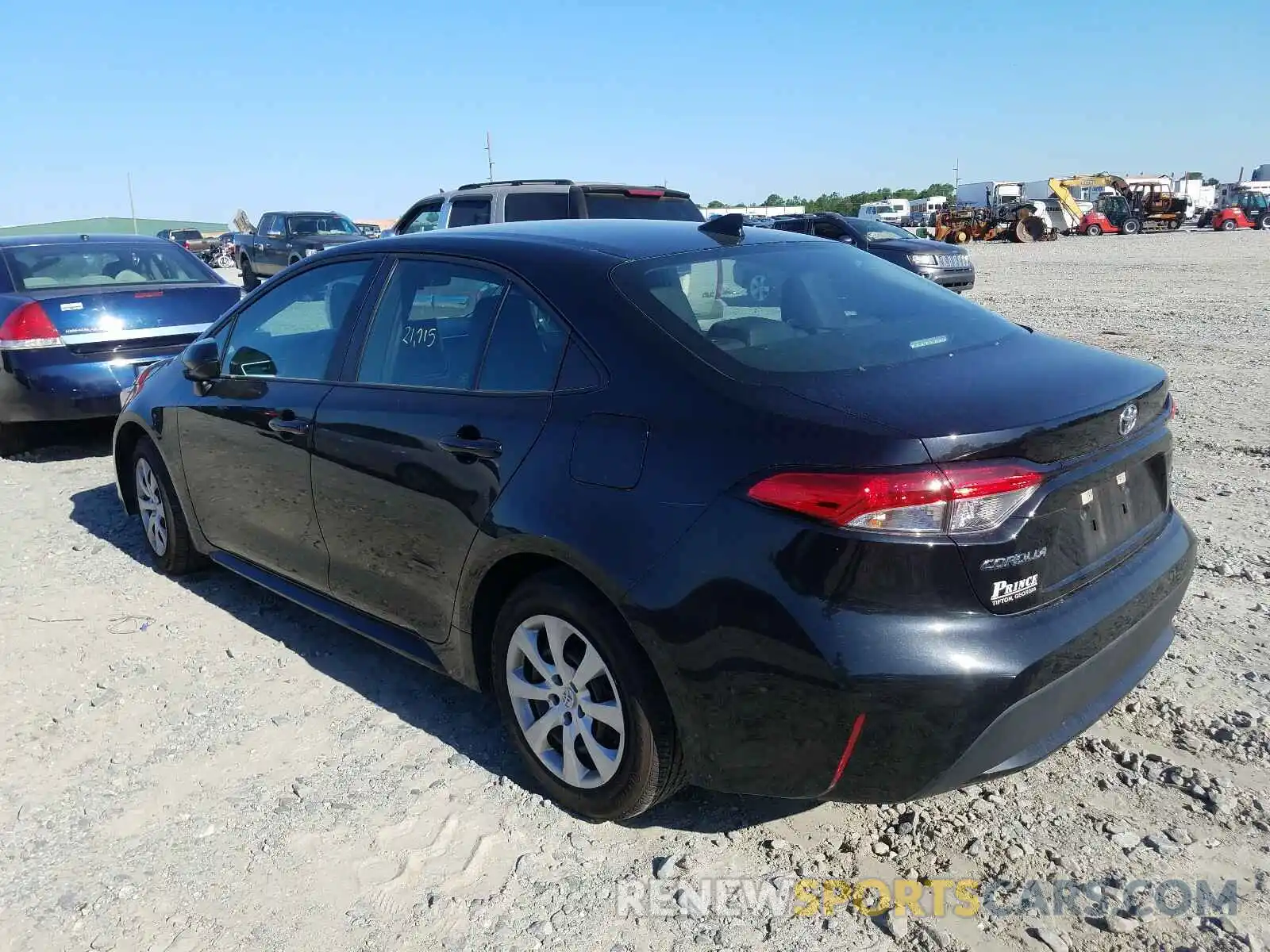 3 Photograph of a damaged car 5YFEPRAE9LP077394 TOYOTA COROLLA 2020