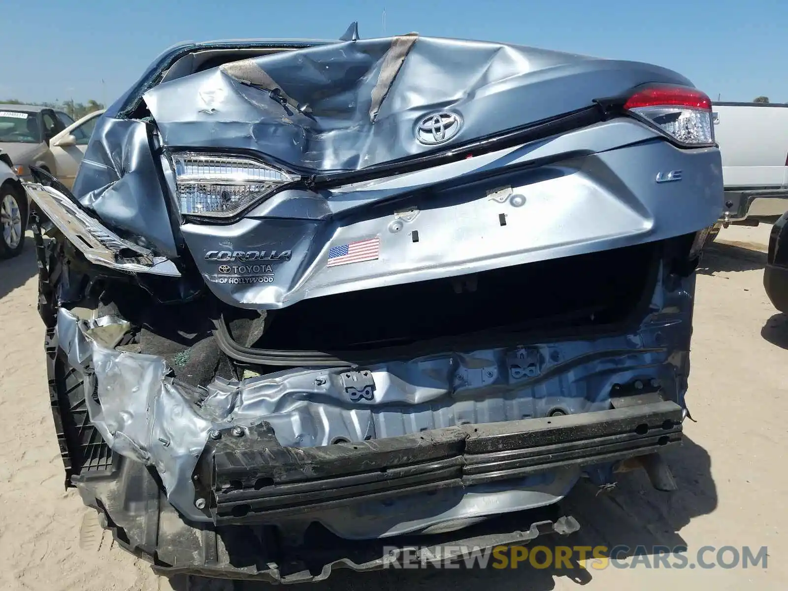 9 Photograph of a damaged car 5YFEPRAE9LP077430 TOYOTA COROLLA 2020