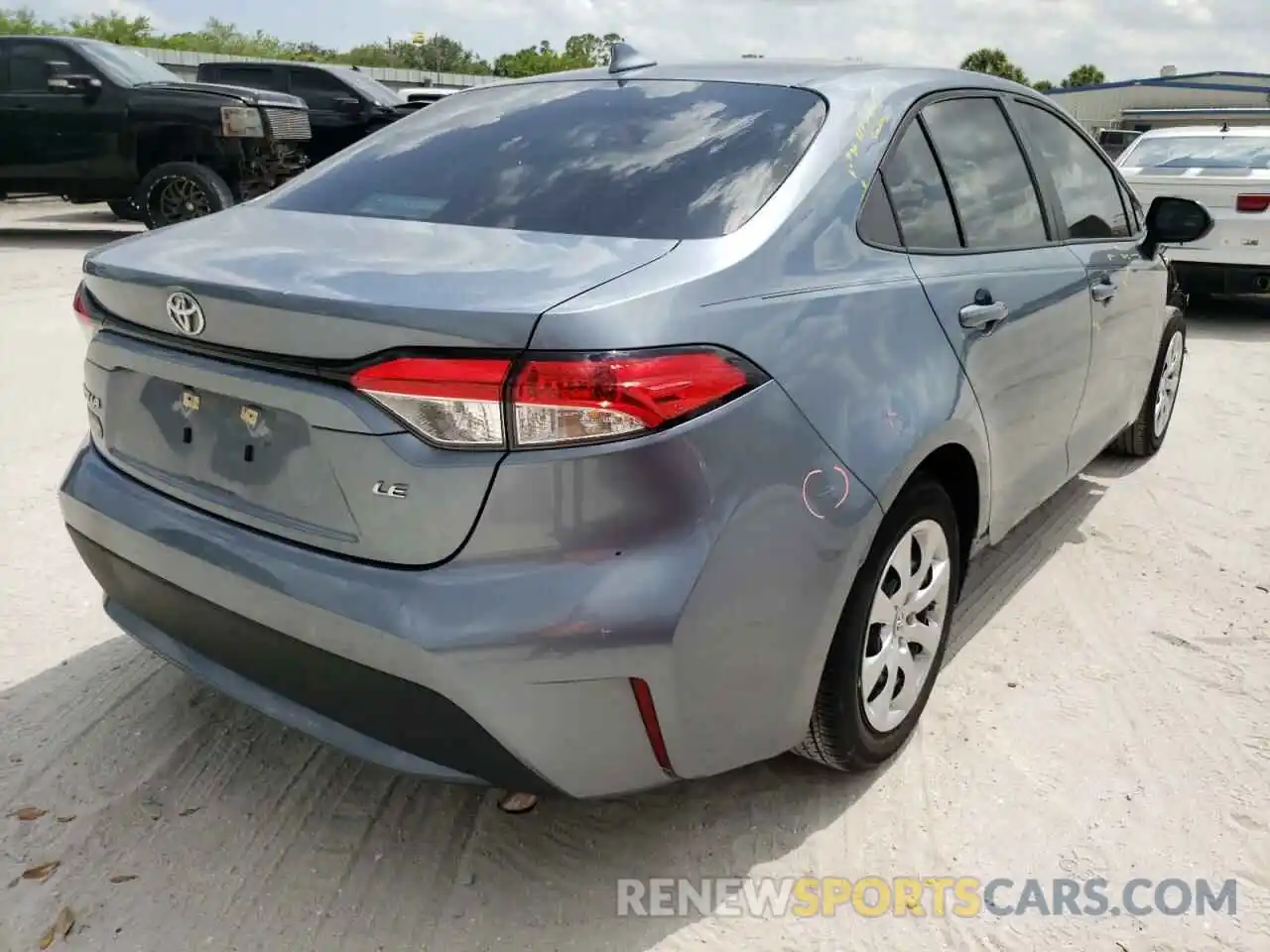 4 Photograph of a damaged car 5YFEPRAE9LP079436 TOYOTA COROLLA 2020