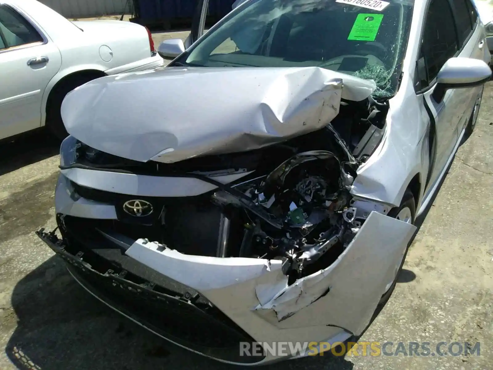 9 Photograph of a damaged car 5YFEPRAE9LP079677 TOYOTA COROLLA 2020