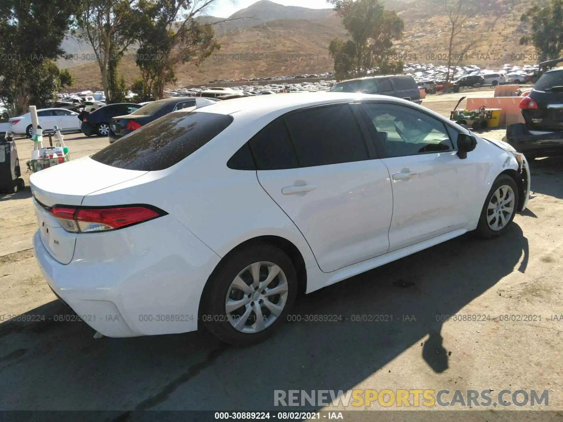 4 Photograph of a damaged car 5YFEPRAE9LP080019 TOYOTA COROLLA 2020