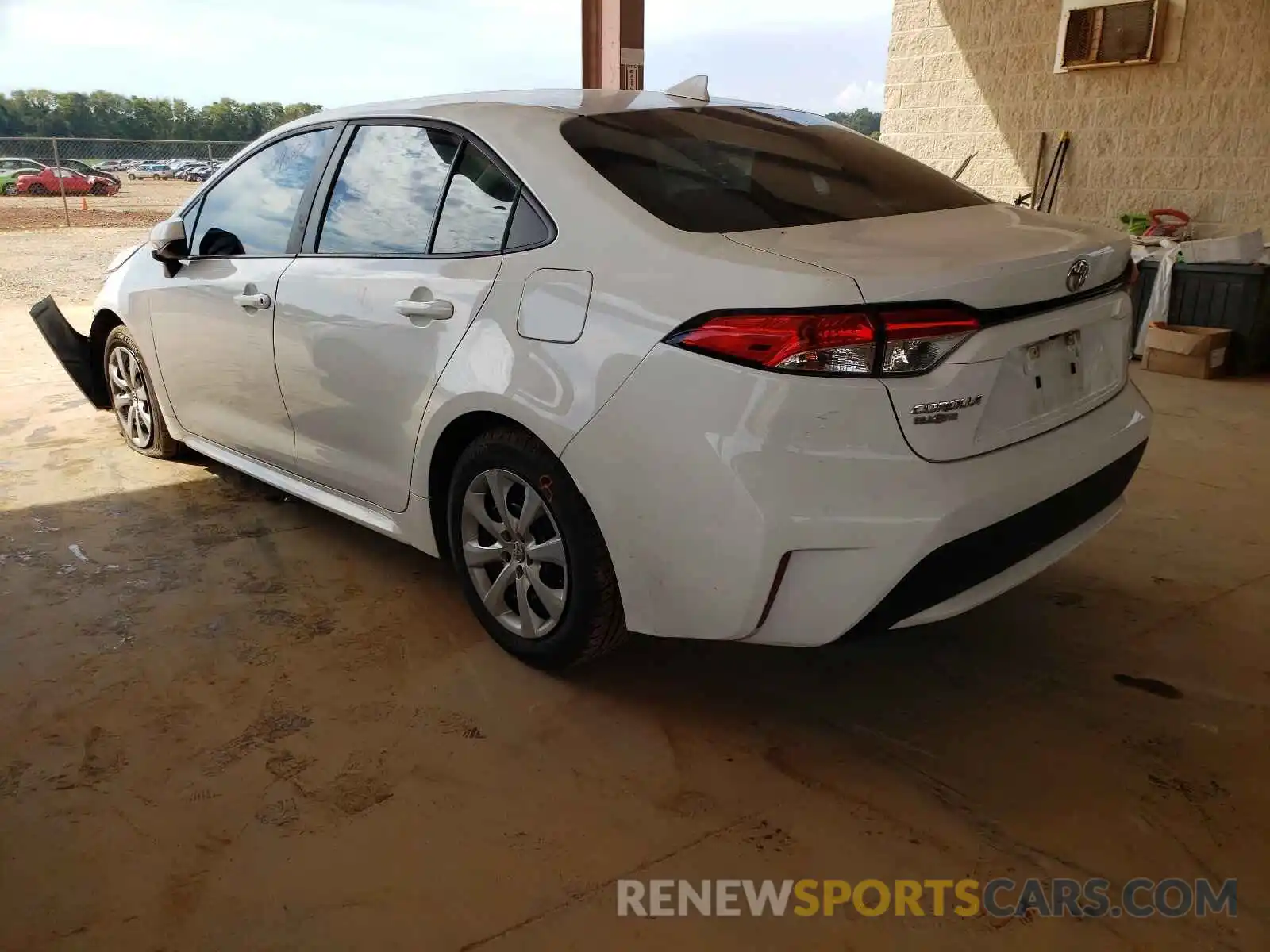 3 Photograph of a damaged car 5YFEPRAE9LP080036 TOYOTA COROLLA 2020