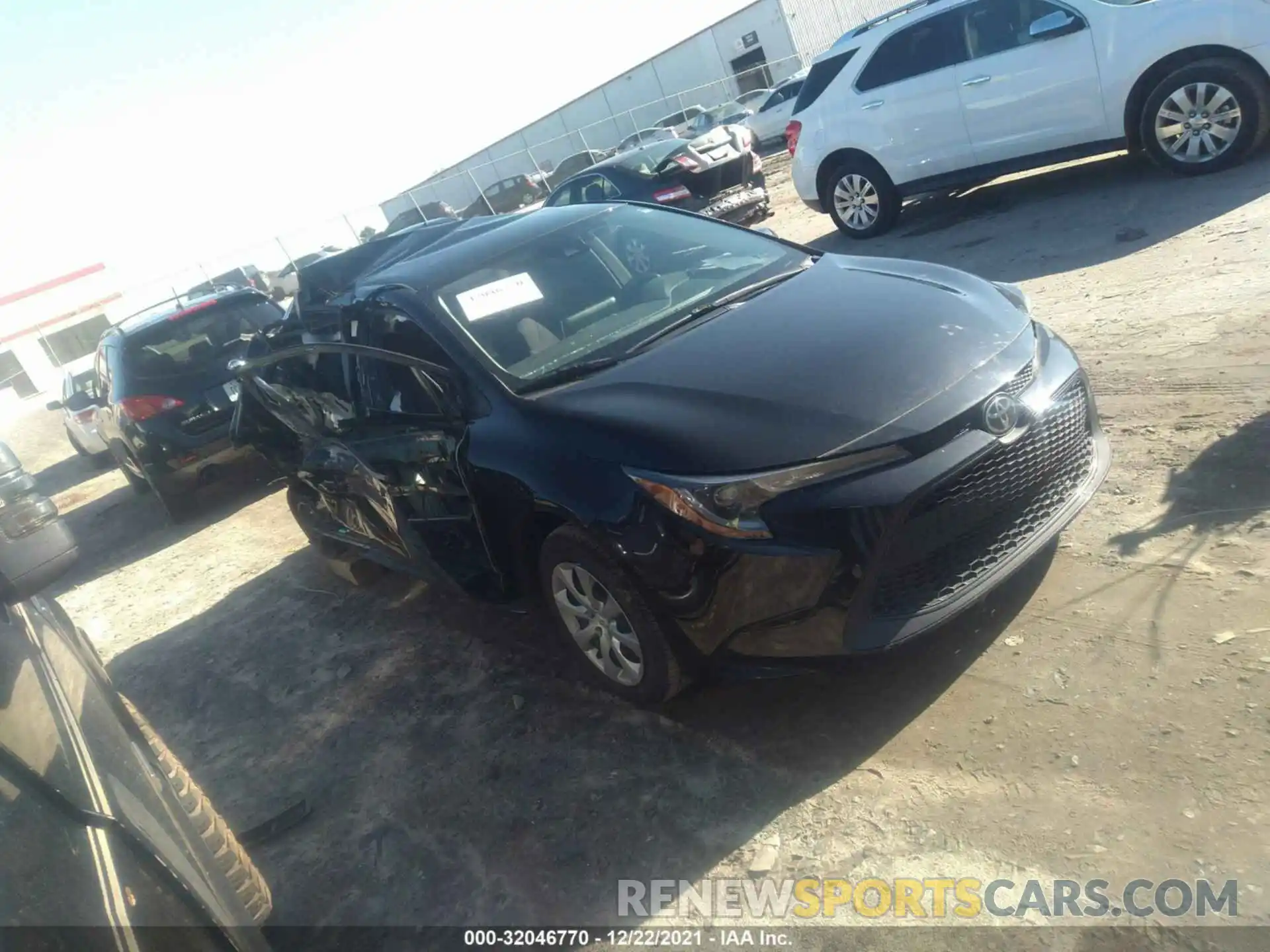 1 Photograph of a damaged car 5YFEPRAE9LP080179 TOYOTA COROLLA 2020