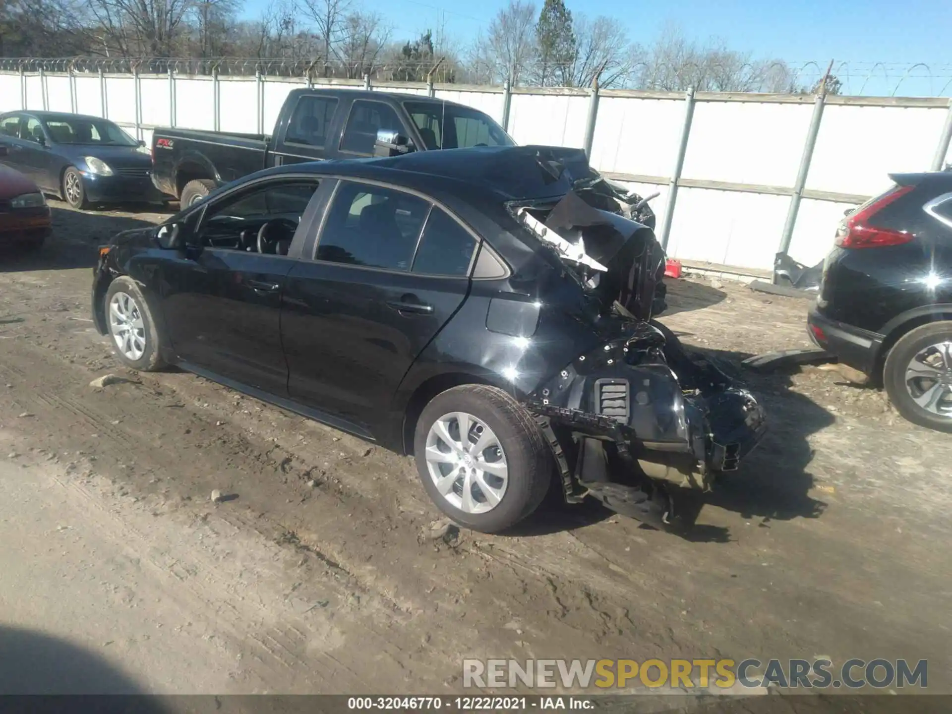 3 Photograph of a damaged car 5YFEPRAE9LP080179 TOYOTA COROLLA 2020