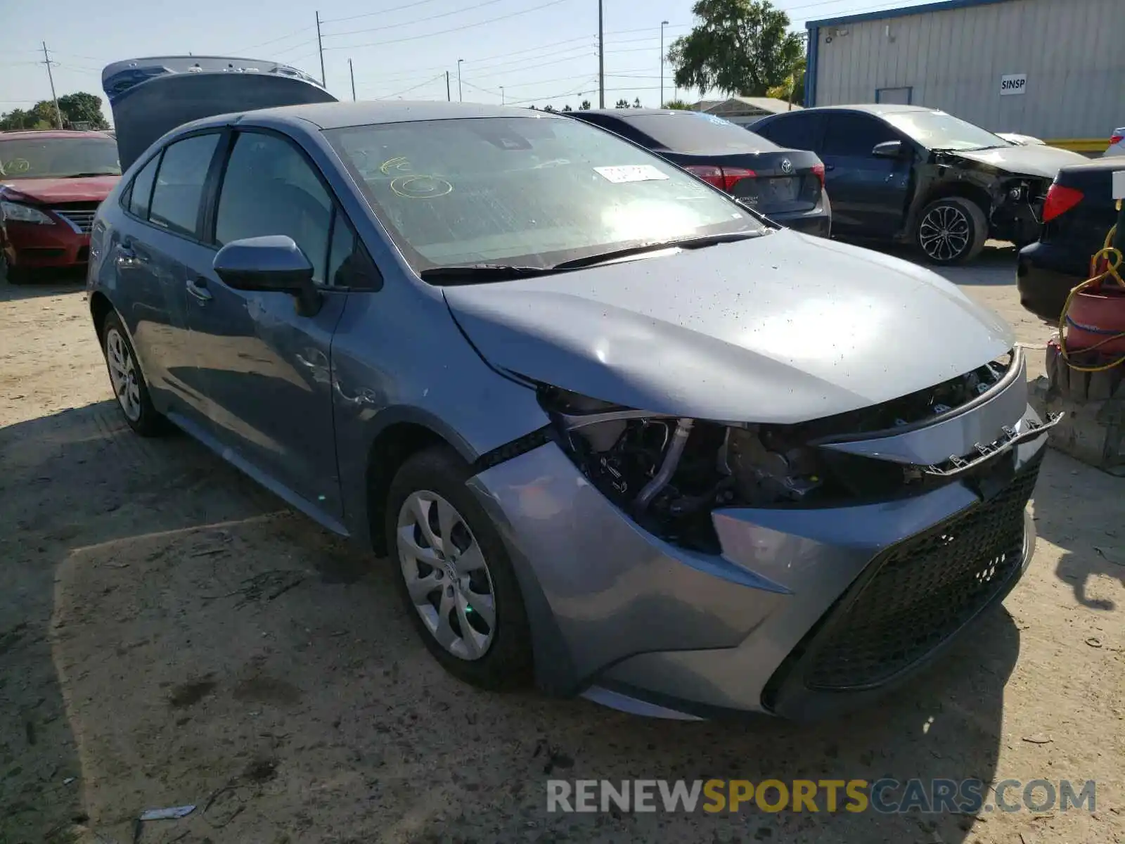 1 Photograph of a damaged car 5YFEPRAE9LP080182 TOYOTA COROLLA 2020