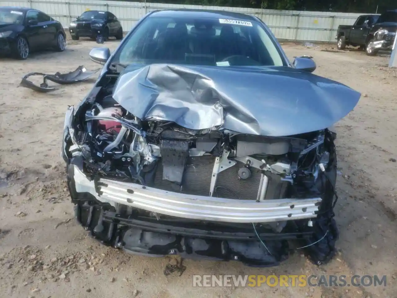 9 Photograph of a damaged car 5YFEPRAE9LP080358 TOYOTA COROLLA 2020