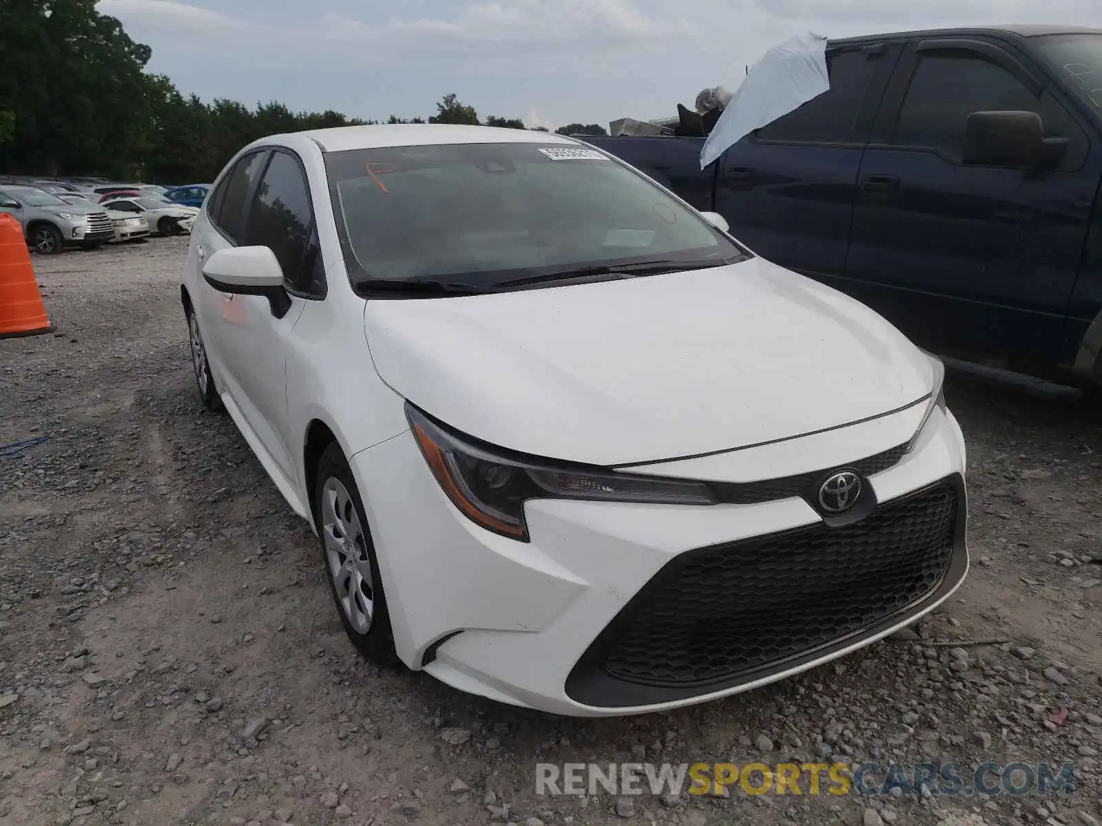 1 Photograph of a damaged car 5YFEPRAE9LP080960 TOYOTA COROLLA 2020