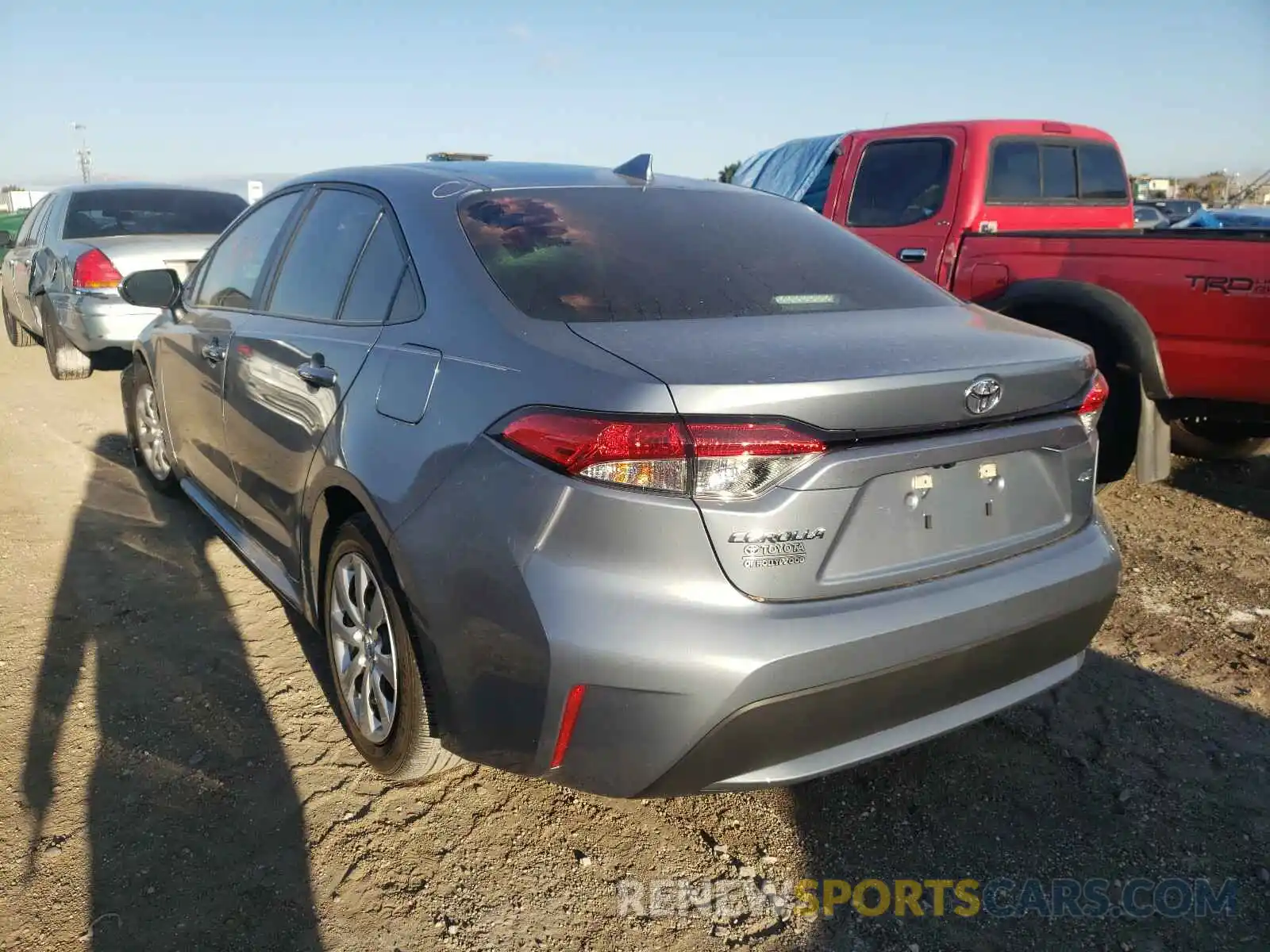 3 Photograph of a damaged car 5YFEPRAE9LP081199 TOYOTA COROLLA 2020