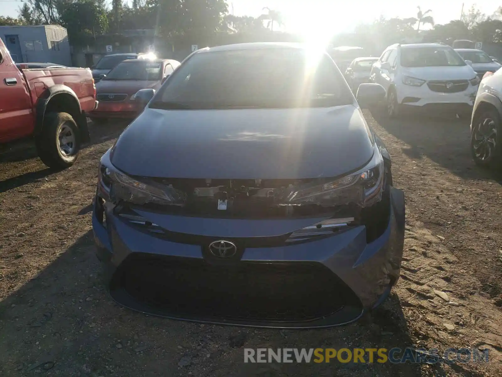 9 Photograph of a damaged car 5YFEPRAE9LP081199 TOYOTA COROLLA 2020