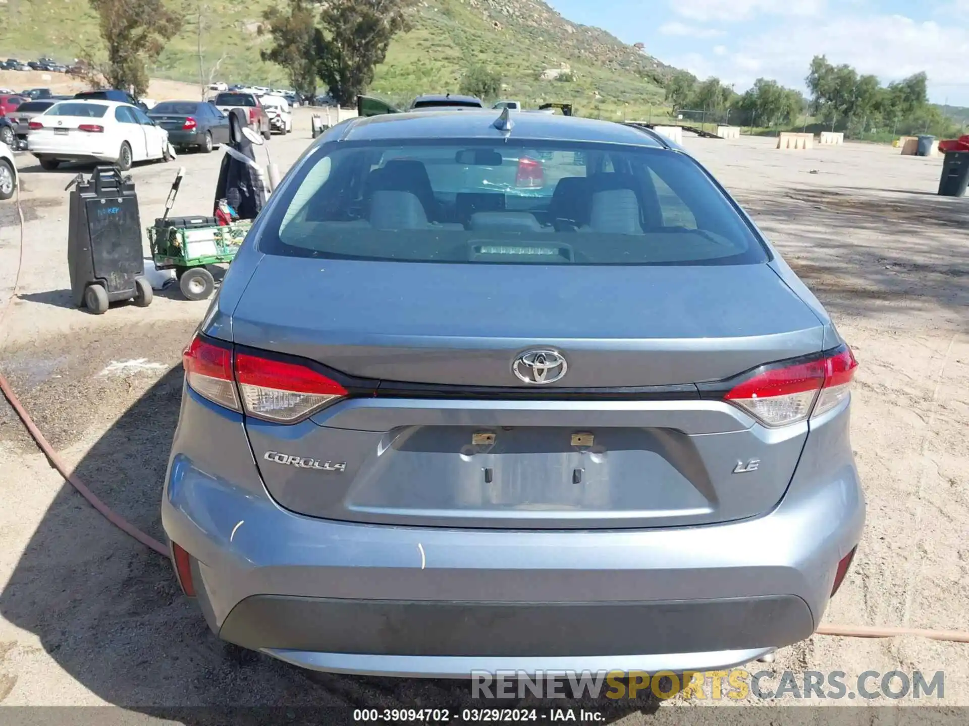 16 Photograph of a damaged car 5YFEPRAE9LP081462 TOYOTA COROLLA 2020