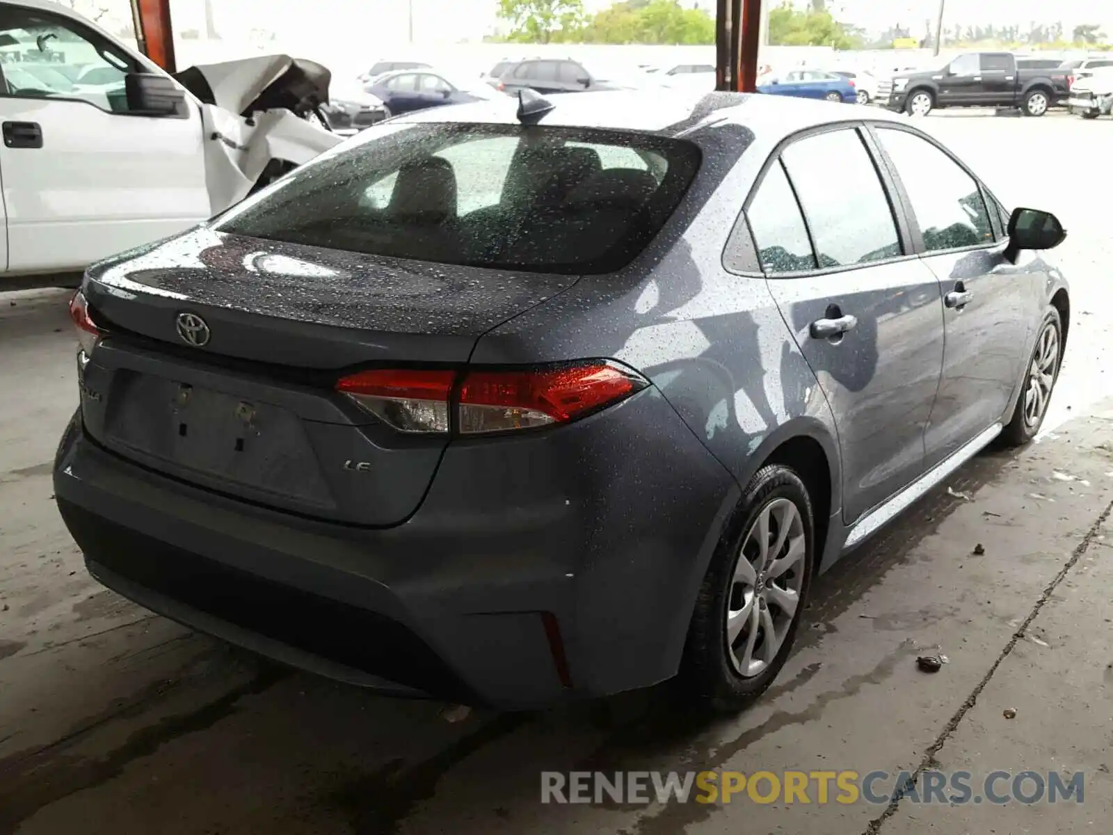 4 Photograph of a damaged car 5YFEPRAE9LP081722 TOYOTA COROLLA 2020