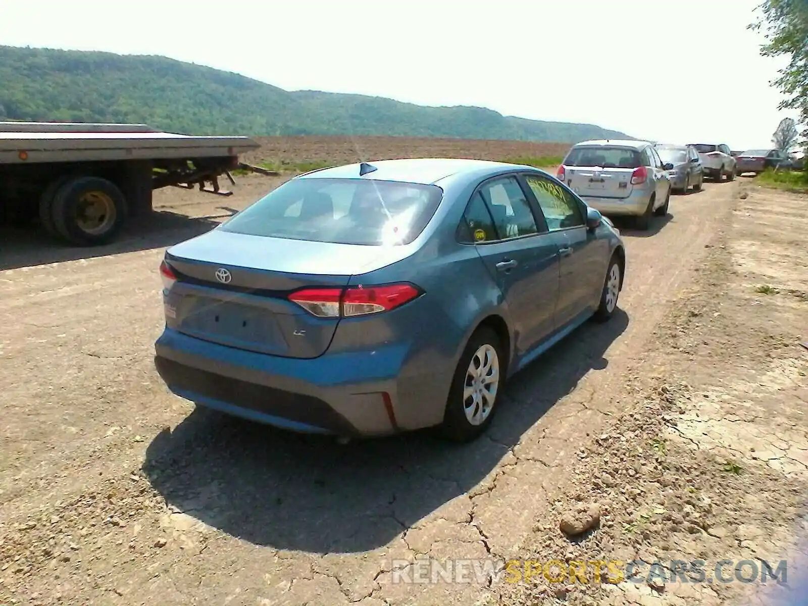 4 Photograph of a damaged car 5YFEPRAE9LP081834 TOYOTA COROLLA 2020