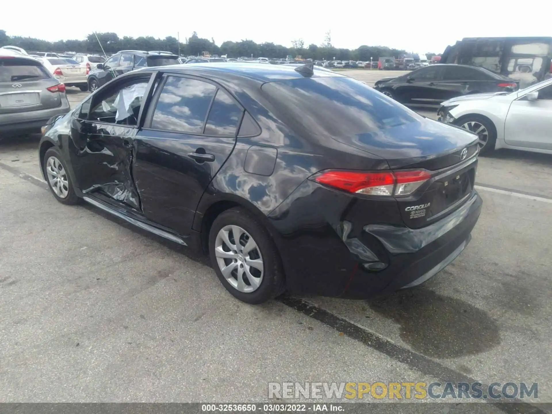 3 Photograph of a damaged car 5YFEPRAE9LP082126 TOYOTA COROLLA 2020