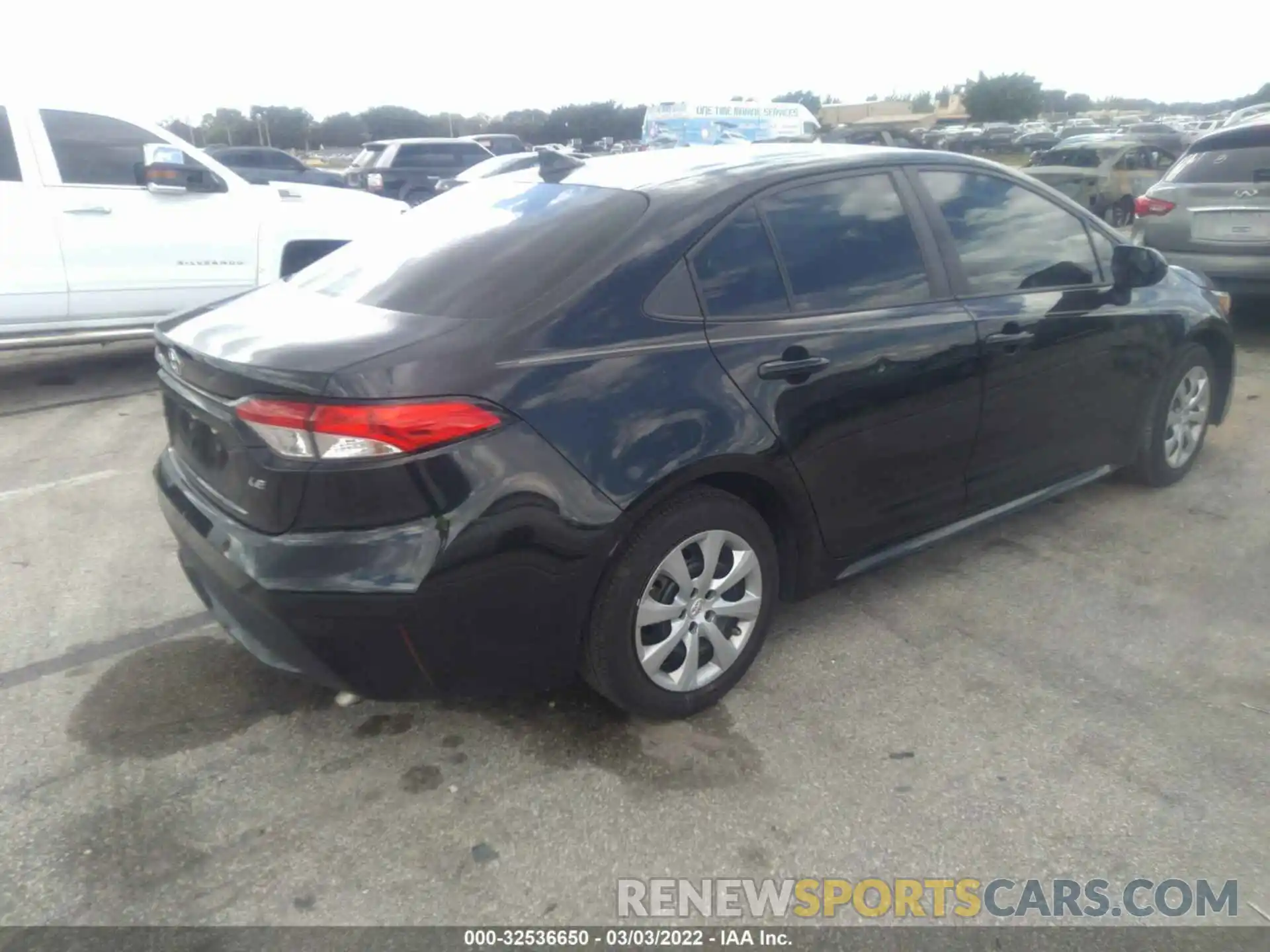 4 Photograph of a damaged car 5YFEPRAE9LP082126 TOYOTA COROLLA 2020