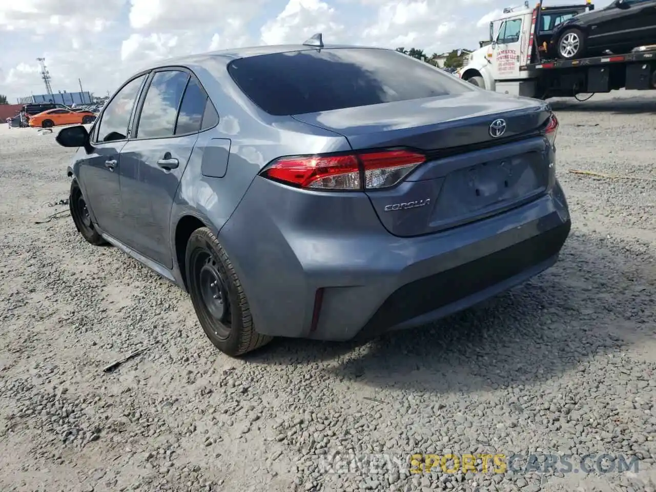 3 Photograph of a damaged car 5YFEPRAE9LP083325 TOYOTA COROLLA 2020