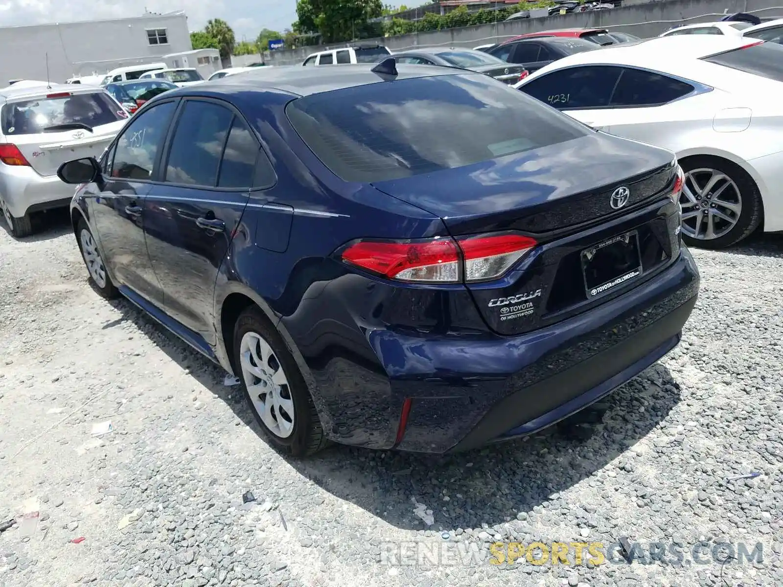 3 Photograph of a damaged car 5YFEPRAE9LP084295 TOYOTA COROLLA 2020