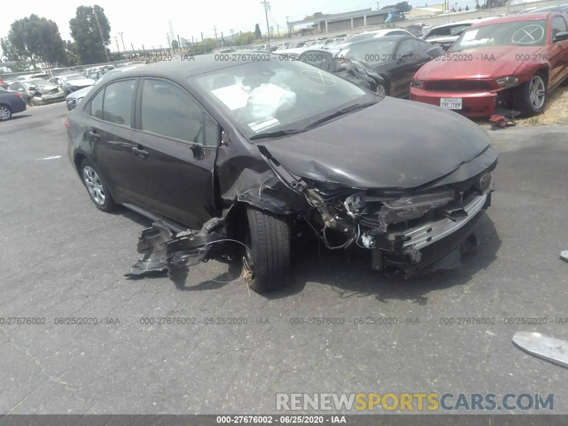 1 Фотография поврежденного автомобиля 5YFEPRAE9LP084636 TOYOTA COROLLA 2020