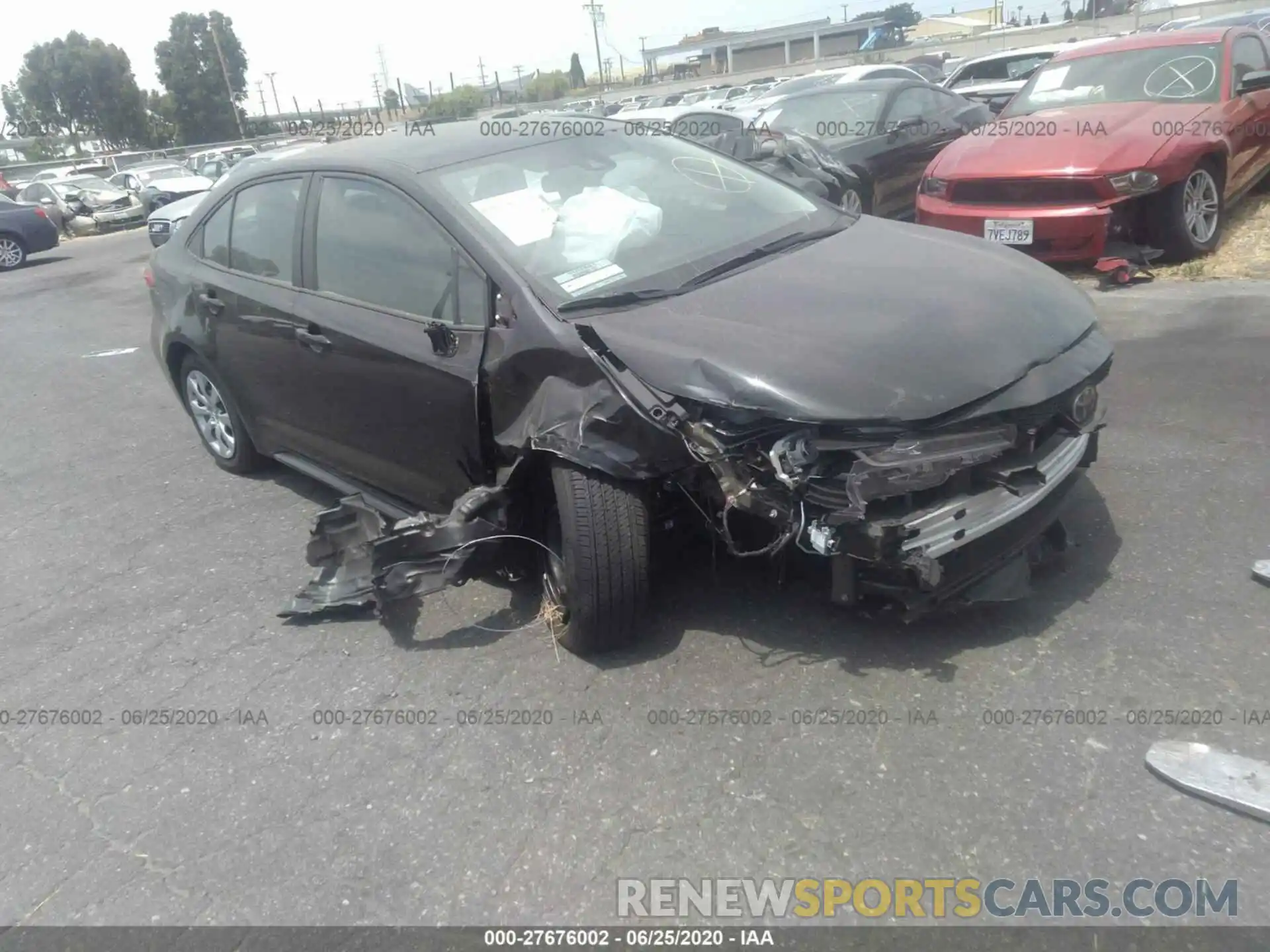 1 Photograph of a damaged car 5YFEPRAE9LP084636 TOYOTA COROLLA 2020