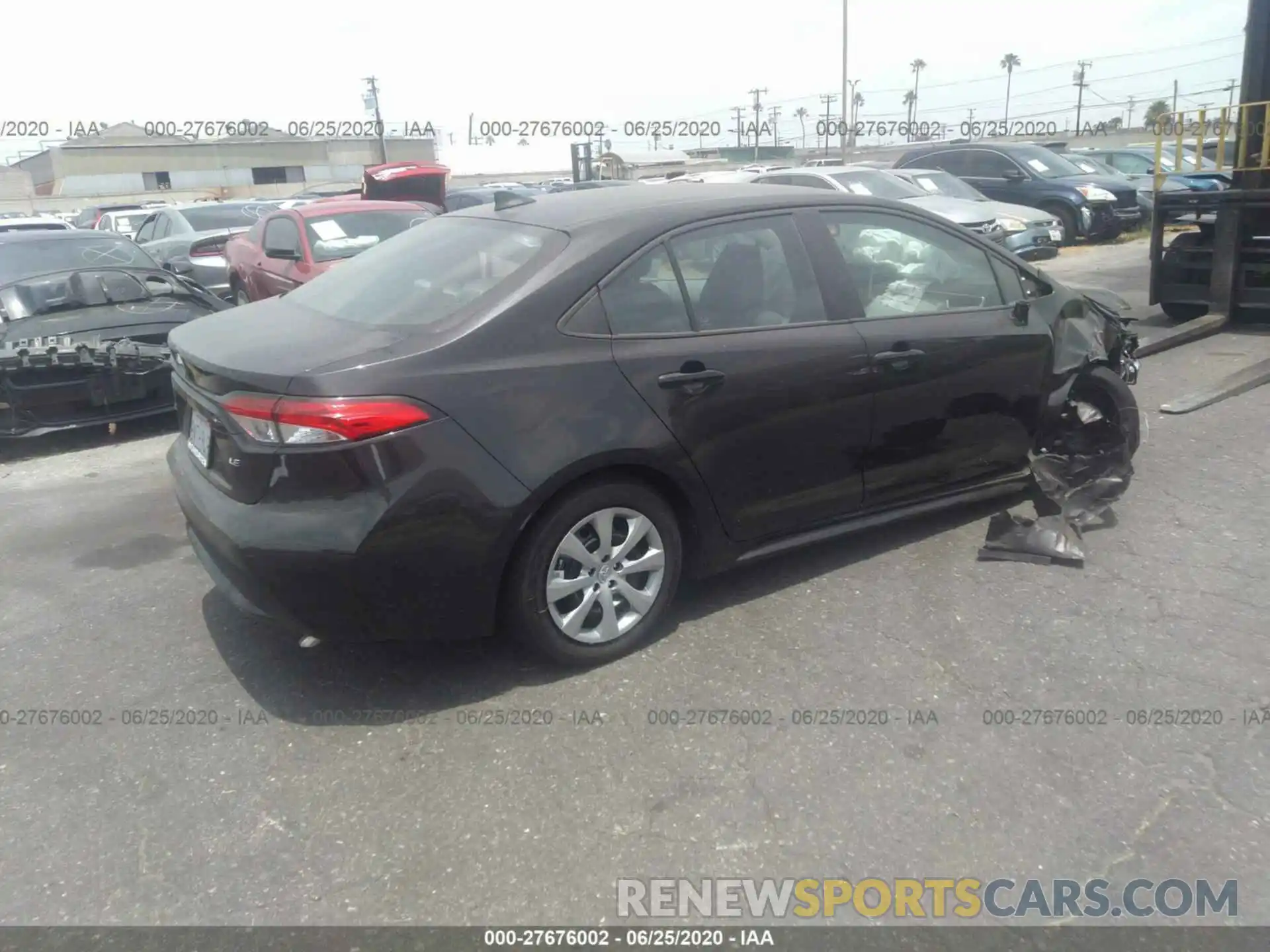 4 Photograph of a damaged car 5YFEPRAE9LP084636 TOYOTA COROLLA 2020