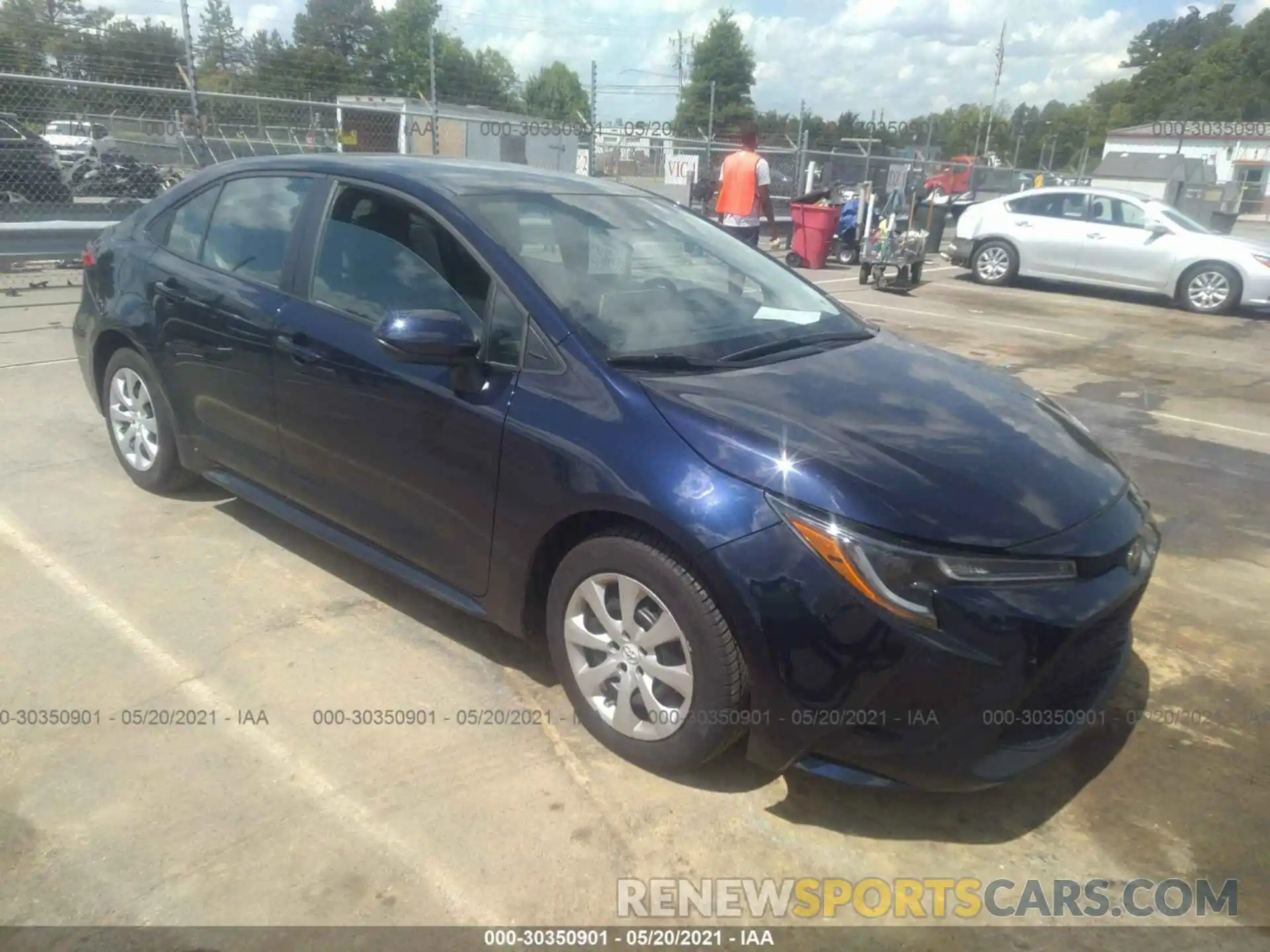 1 Photograph of a damaged car 5YFEPRAE9LP085057 TOYOTA COROLLA 2020