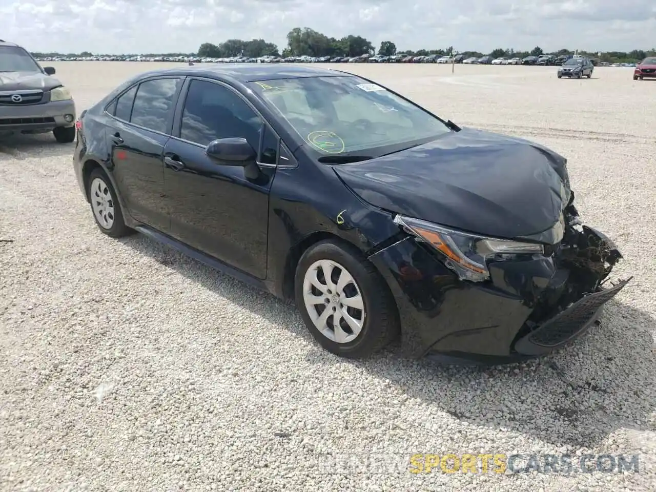 1 Photograph of a damaged car 5YFEPRAE9LP085138 TOYOTA COROLLA 2020