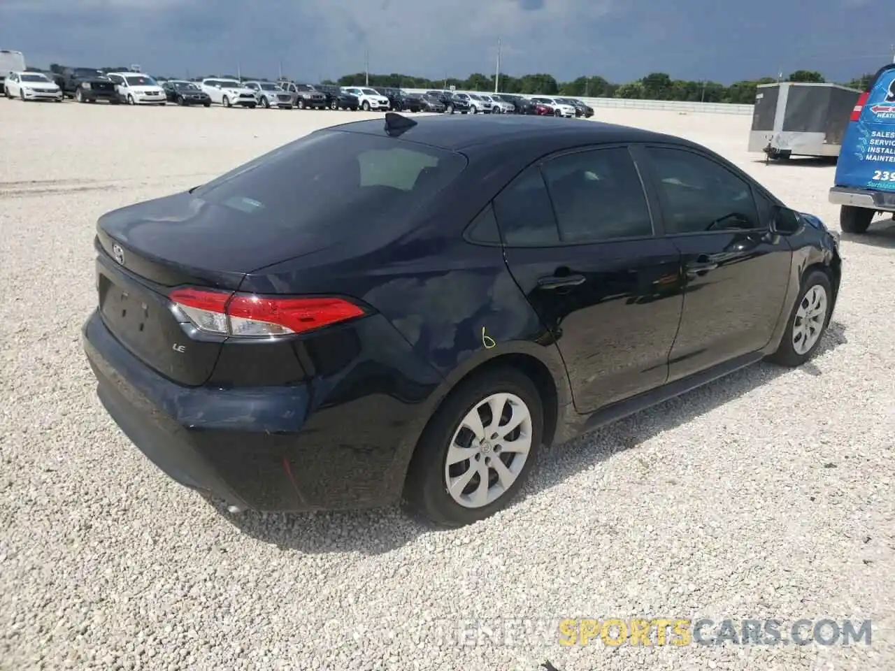 4 Photograph of a damaged car 5YFEPRAE9LP085138 TOYOTA COROLLA 2020