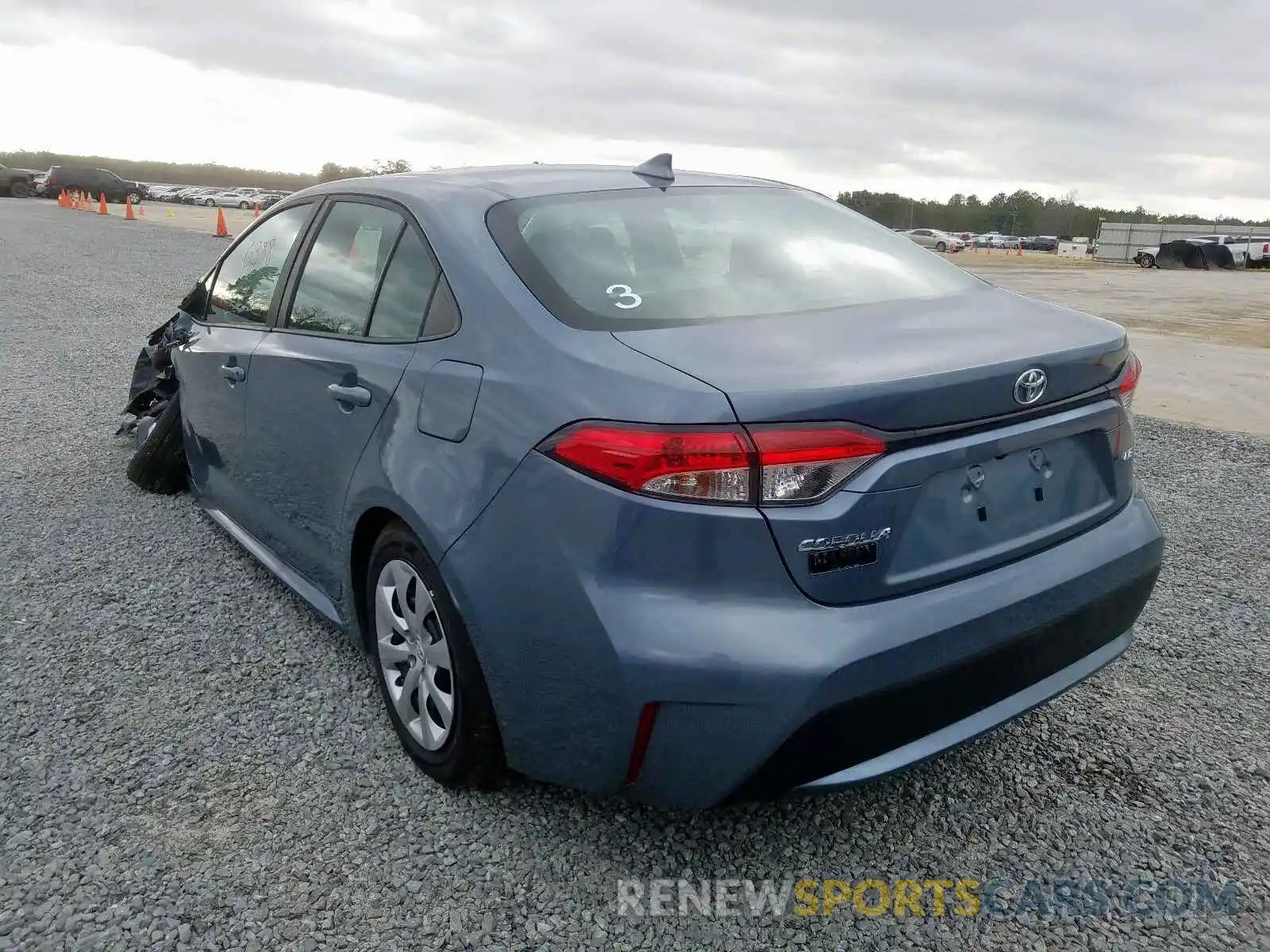 3 Photograph of a damaged car 5YFEPRAE9LP085642 TOYOTA COROLLA 2020