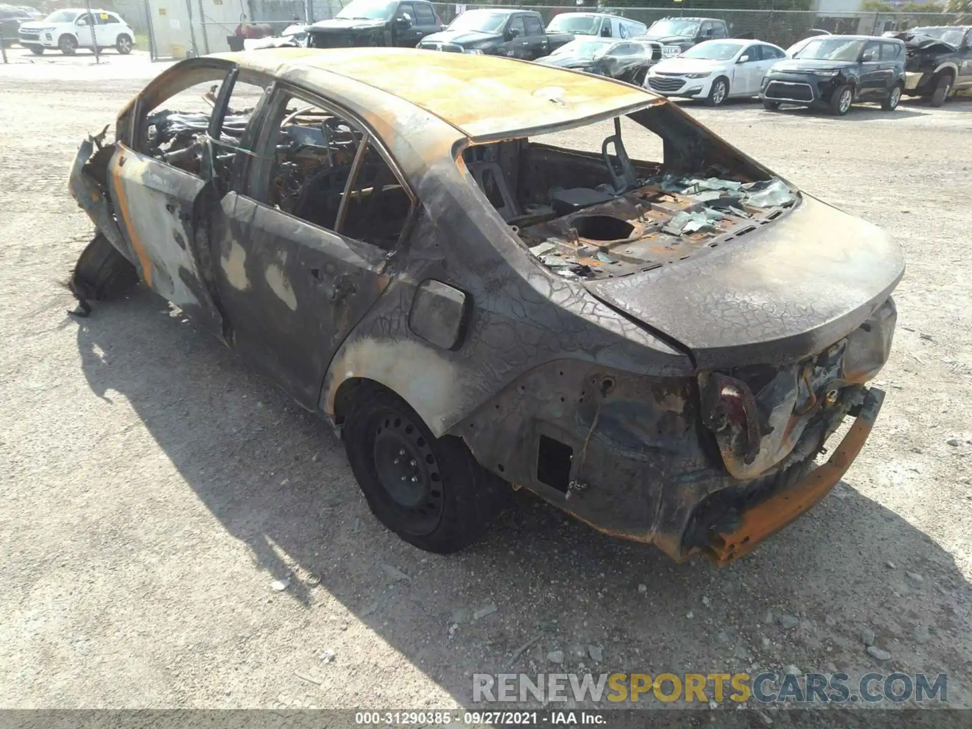 3 Photograph of a damaged car 5YFEPRAE9LP086869 TOYOTA COROLLA 2020