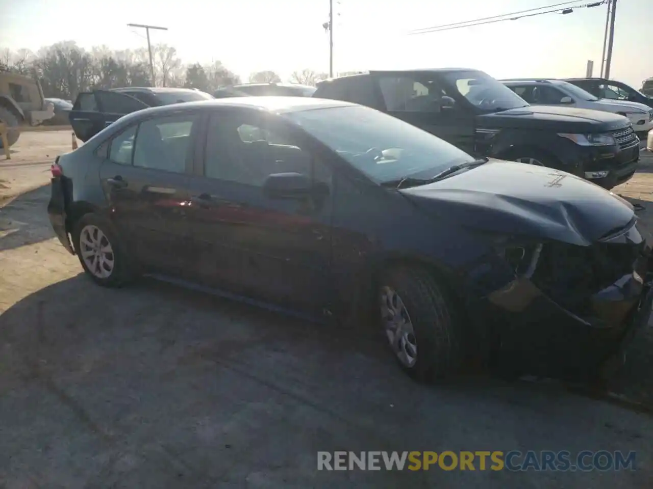 4 Photograph of a damaged car 5YFEPRAE9LP087438 TOYOTA COROLLA 2020