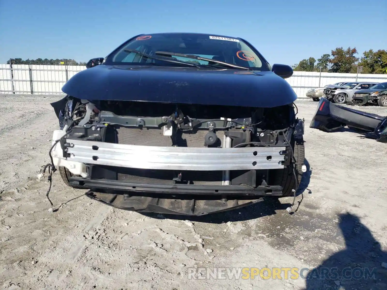 9 Photograph of a damaged car 5YFEPRAE9LP087777 TOYOTA COROLLA 2020