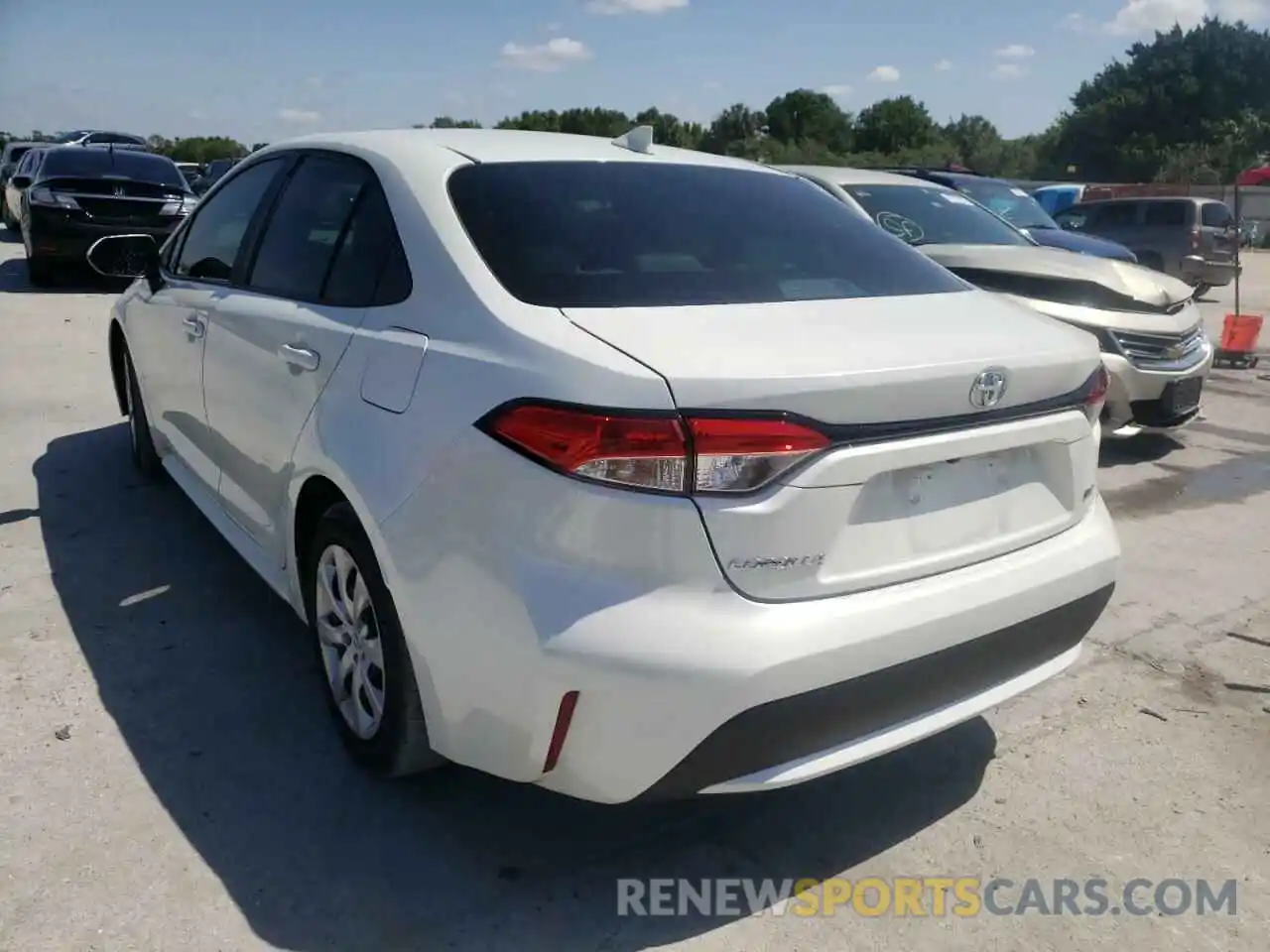 3 Photograph of a damaged car 5YFEPRAE9LP087794 TOYOTA COROLLA 2020