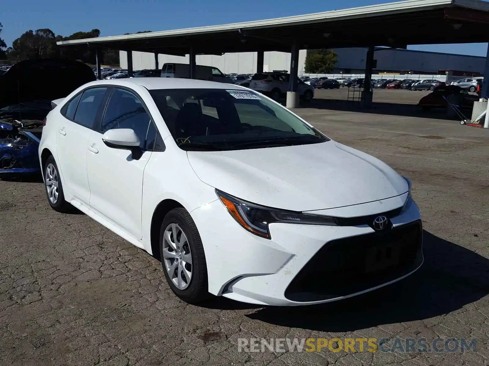 1 Photograph of a damaged car 5YFEPRAE9LP087858 TOYOTA COROLLA 2020