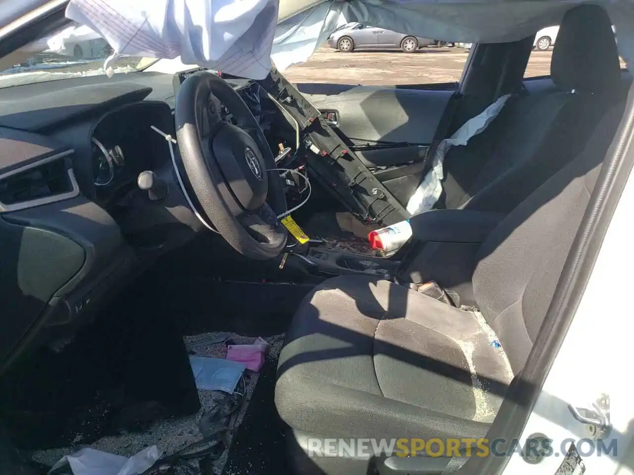 5 Photograph of a damaged car 5YFEPRAE9LP088007 TOYOTA COROLLA 2020