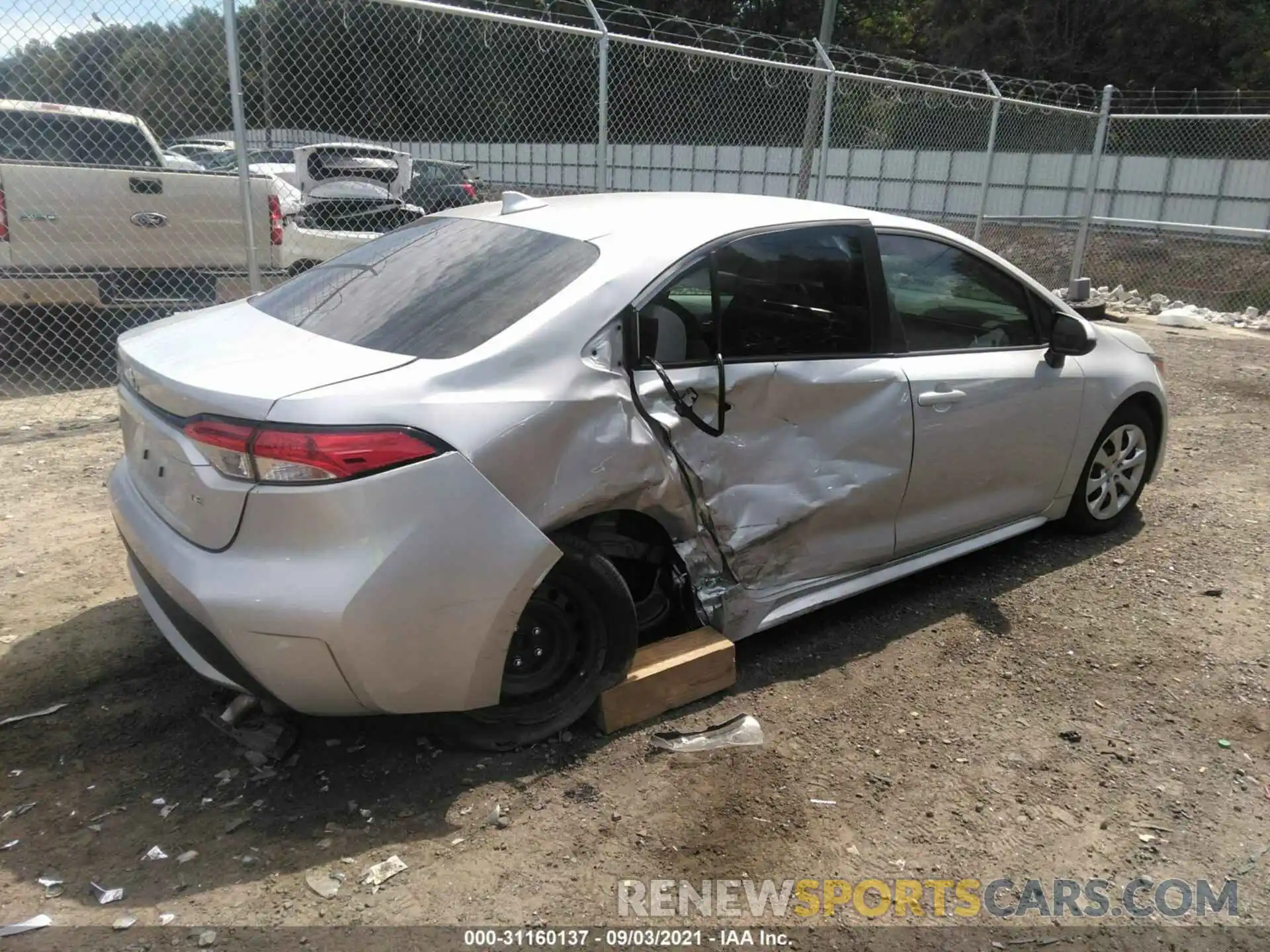 4 Photograph of a damaged car 5YFEPRAE9LP088363 TOYOTA COROLLA 2020