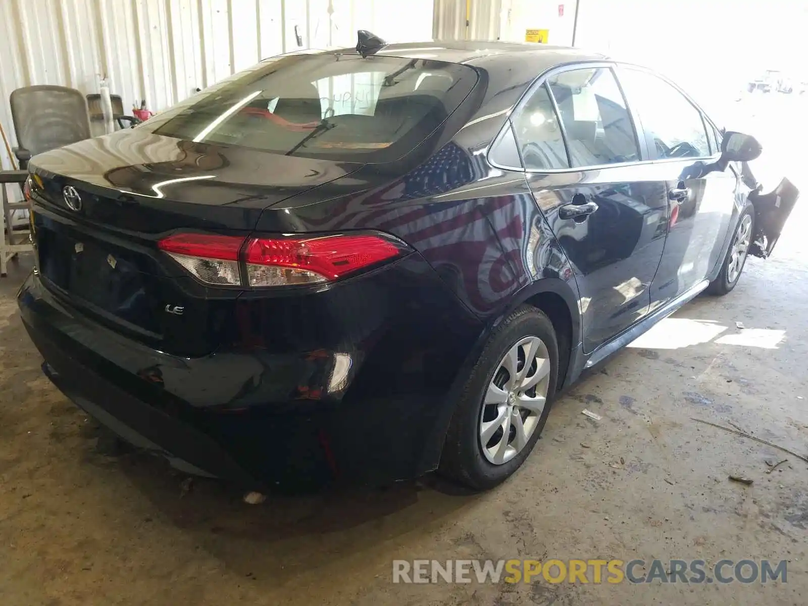 4 Photograph of a damaged car 5YFEPRAE9LP089562 TOYOTA COROLLA 2020