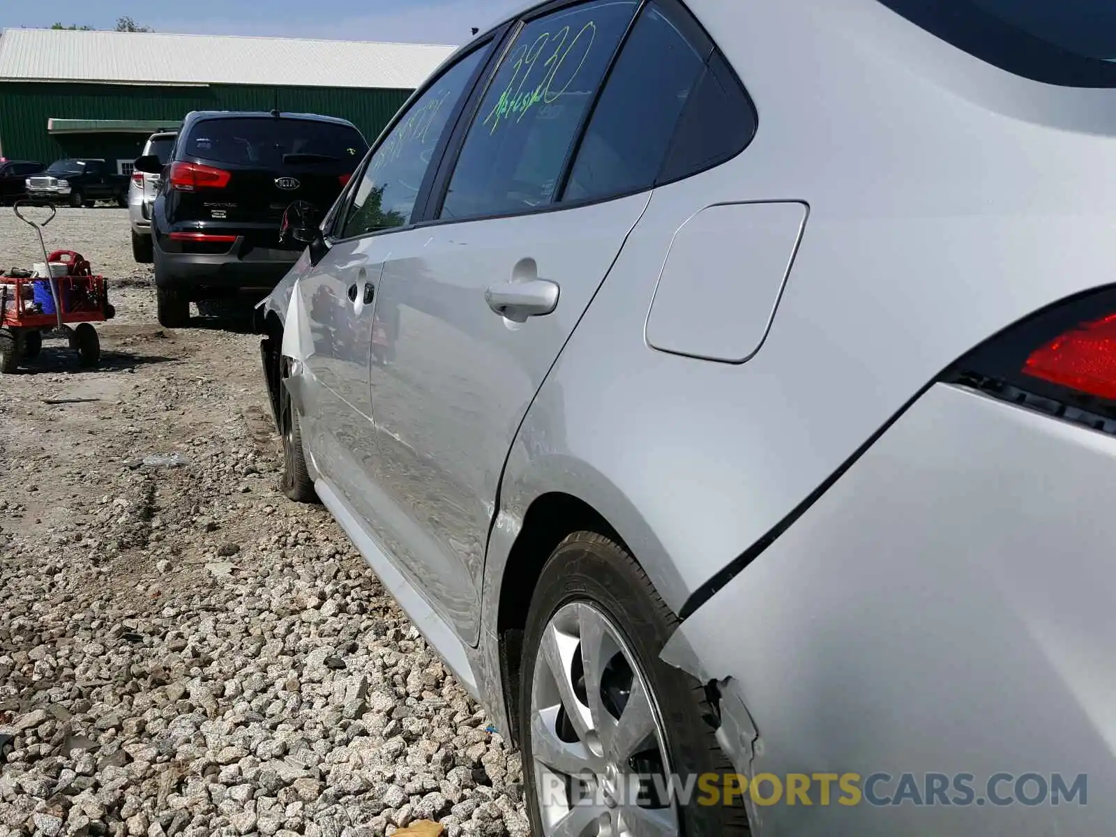 9 Photograph of a damaged car 5YFEPRAE9LP090680 TOYOTA COROLLA 2020