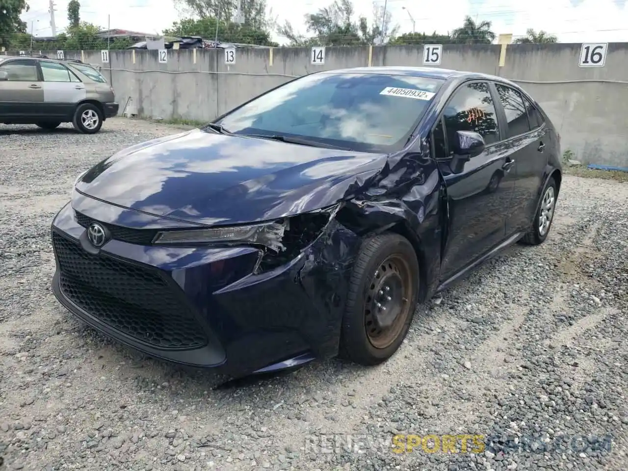 2 Photograph of a damaged car 5YFEPRAE9LP091456 TOYOTA COROLLA 2020