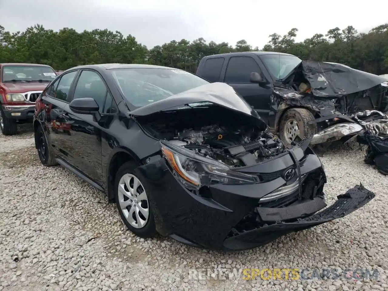 1 Photograph of a damaged car 5YFEPRAE9LP091635 TOYOTA COROLLA 2020