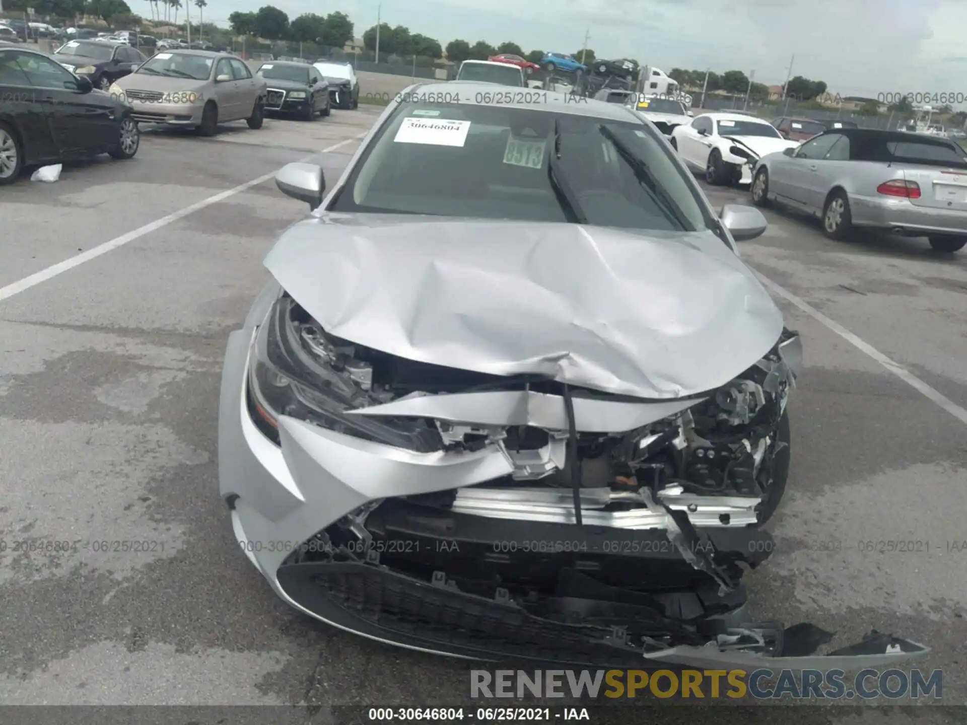 6 Photograph of a damaged car 5YFEPRAE9LP091909 TOYOTA COROLLA 2020