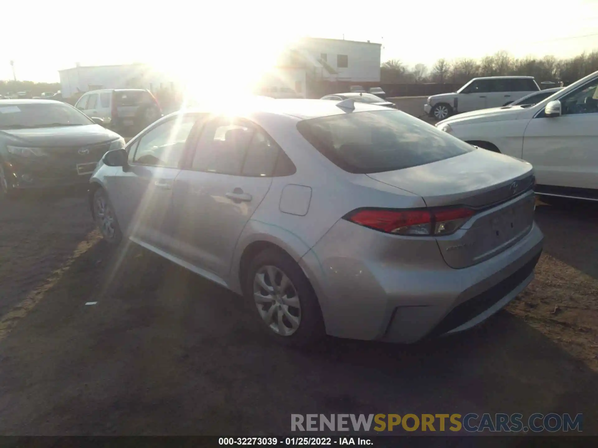 3 Photograph of a damaged car 5YFEPRAE9LP095359 TOYOTA COROLLA 2020