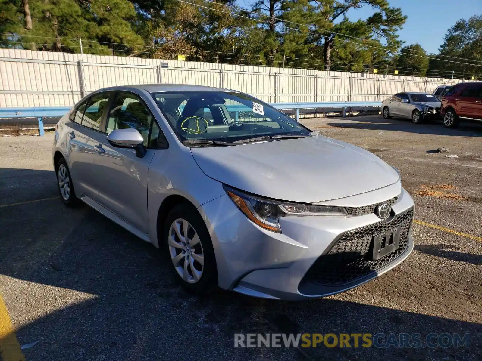 1 Photograph of a damaged car 5YFEPRAE9LP097032 TOYOTA COROLLA 2020