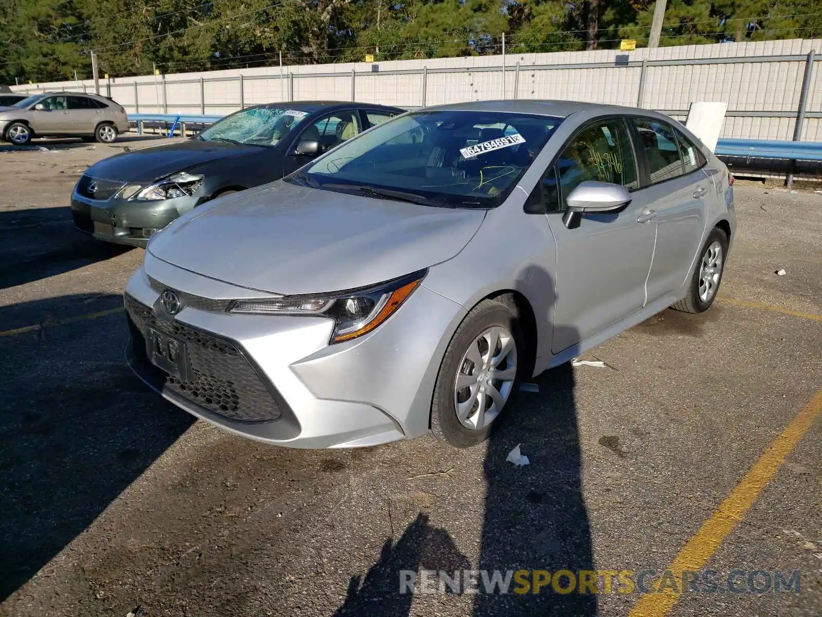 2 Photograph of a damaged car 5YFEPRAE9LP097032 TOYOTA COROLLA 2020