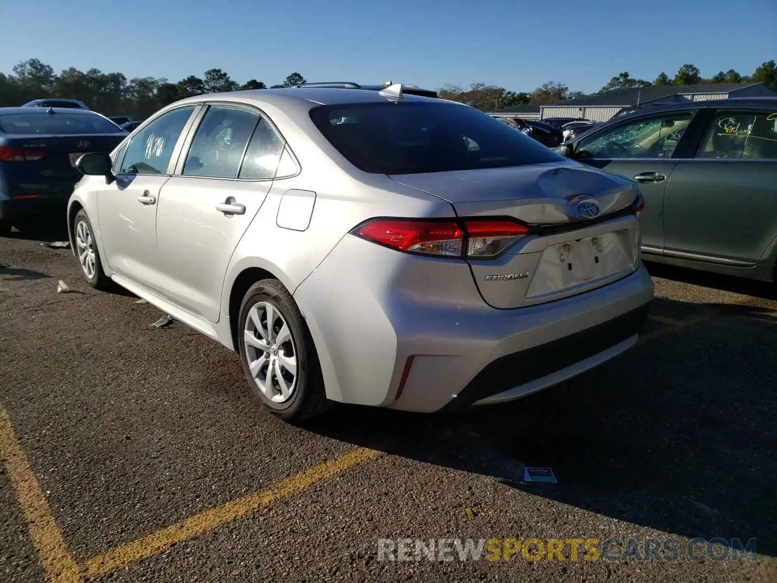 3 Photograph of a damaged car 5YFEPRAE9LP097032 TOYOTA COROLLA 2020