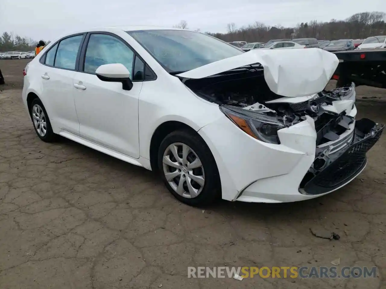 1 Photograph of a damaged car 5YFEPRAE9LP097113 TOYOTA COROLLA 2020